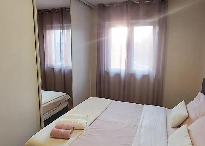 Tina Apartment *